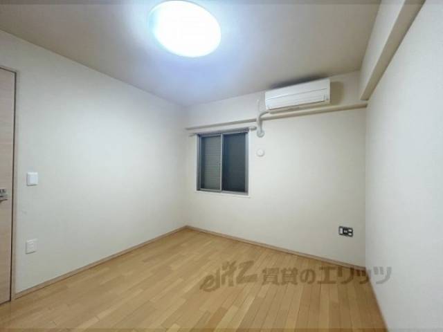 洋室　6.5帖洋室