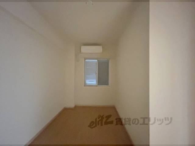 洋室　5.3帖洋室