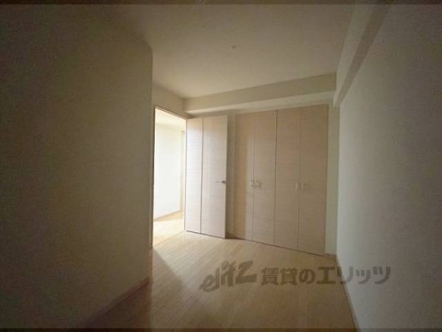 洋室　5.3帖洋室