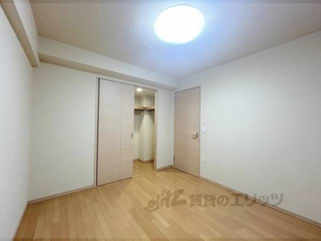 洋室　6.5帖洋室