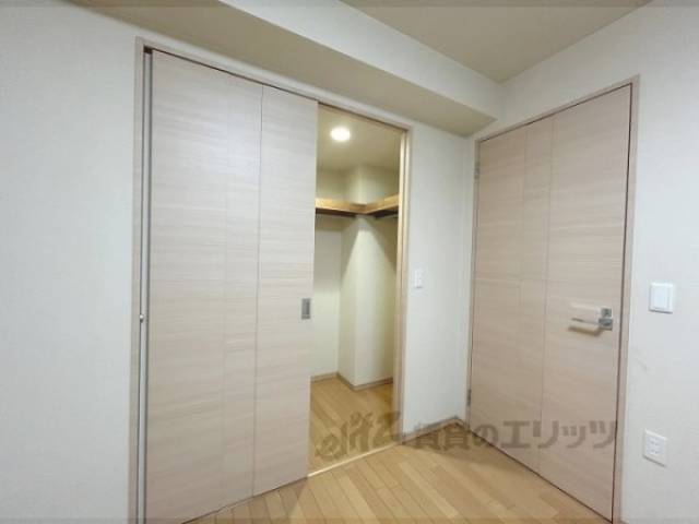 収納　6.5帖洋室収納