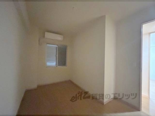 洋室　5.3帖洋室