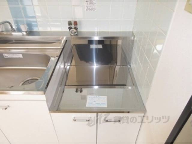 キッチン　コンロ置き場