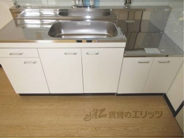 キッチン　収納