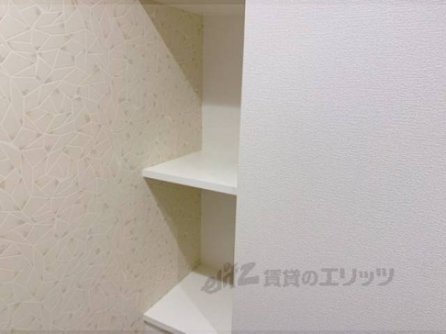 トイレ　棚