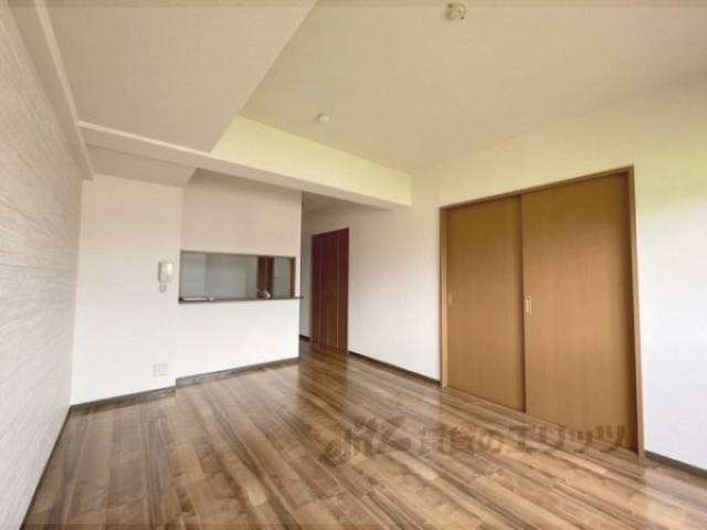 リビング　インターホン受話器