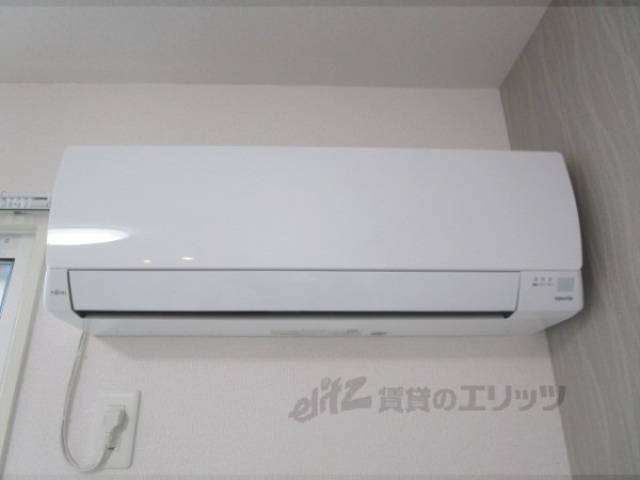 エアコン　リビング