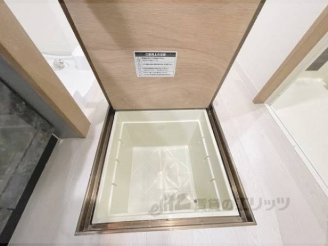 収納　床下収納