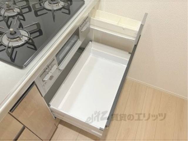 キッチン　下部収納