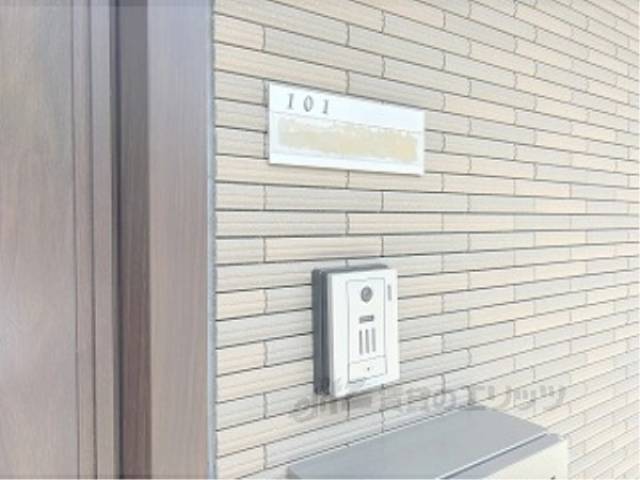 玄関　インターホン