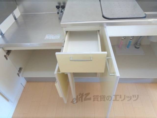 キッチン　収納