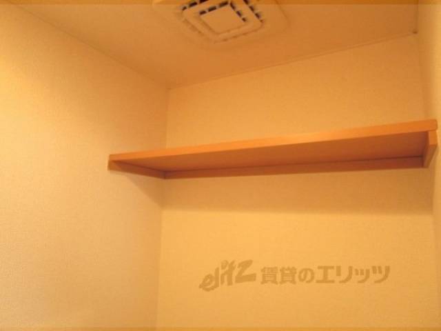トイレ　収納