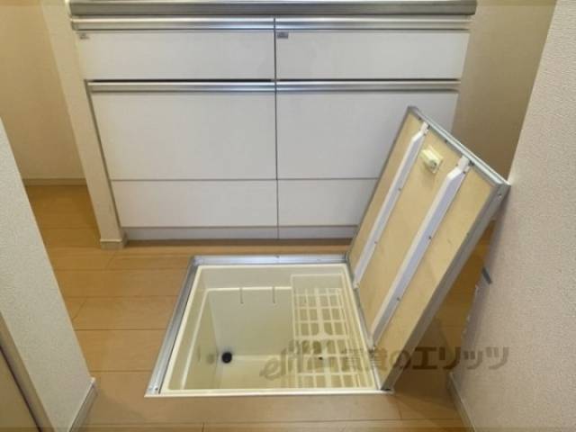 収納　床下収納