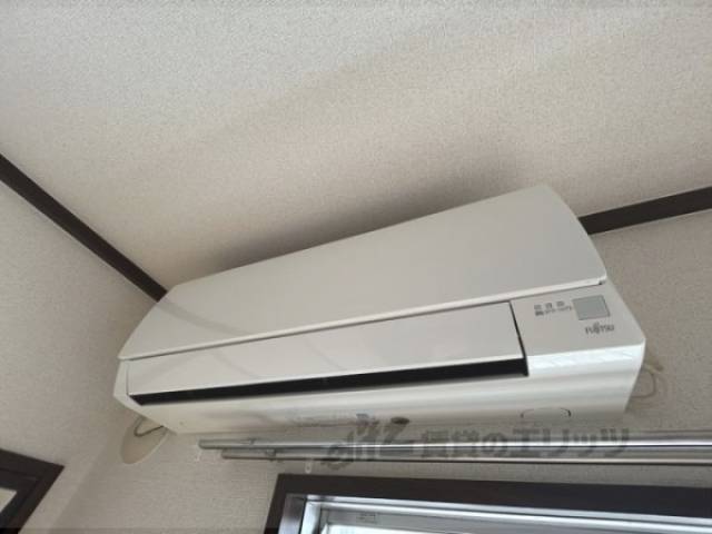 洋室　エアコン