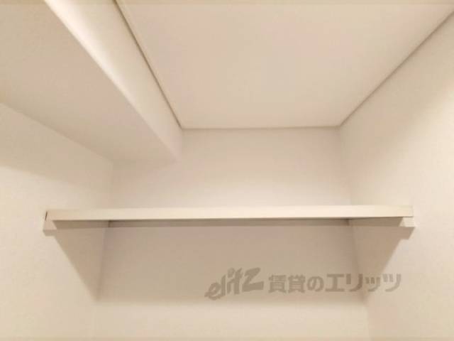 トイレ　棚