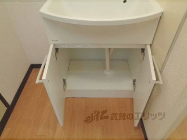 洗面所　収納