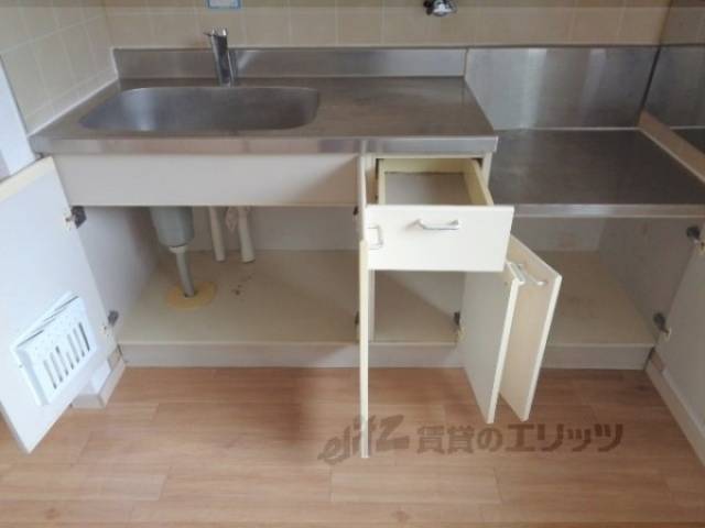 キッチン　収納