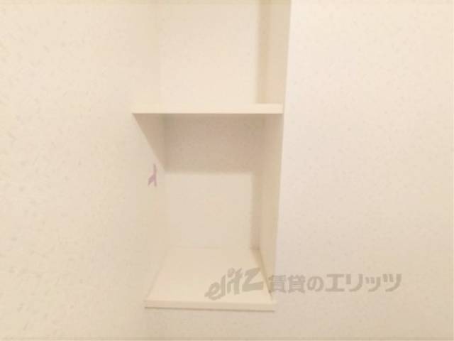 トイレ　棚
