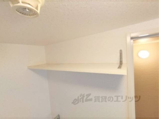 洗濯機置場　棚