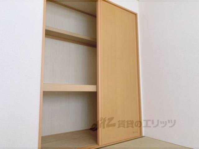 和室　押入れ