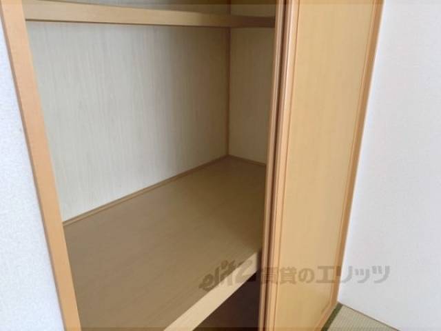 和室　押入れ