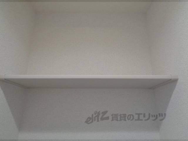 トイレ　棚
