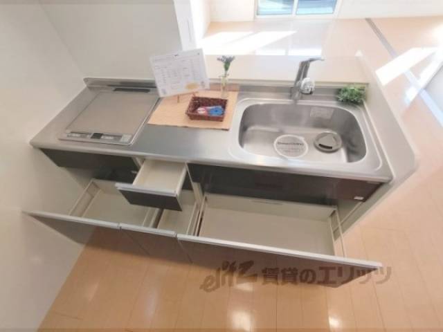 キッチン　収納