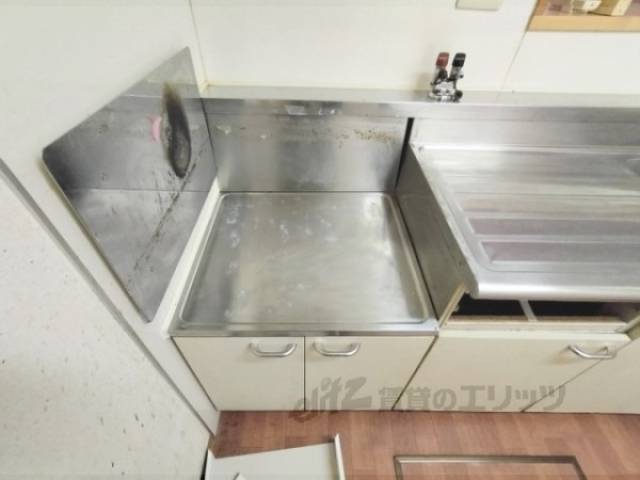 キッチン　コンロ置場