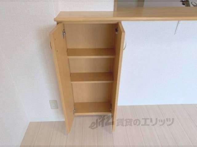 リビング　収納