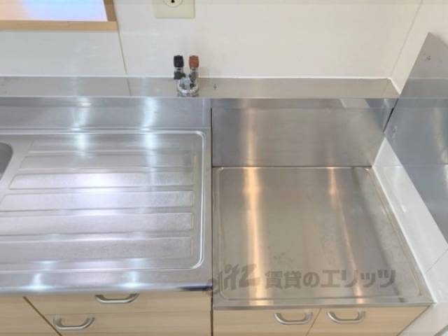 キッチン　コンロ置き場
