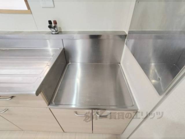 キッチン　コンロ置場