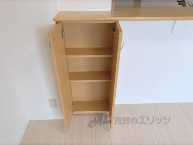 リビング　収納