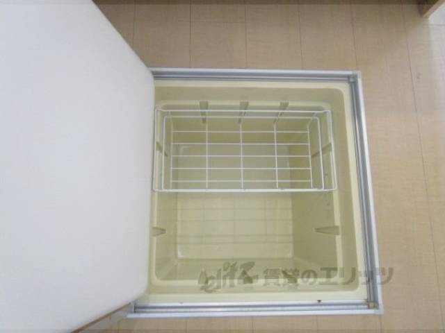 キッチン　床下収納