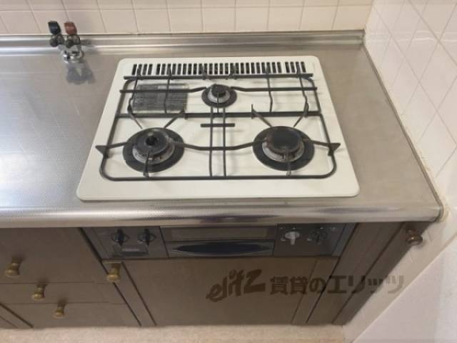 キッチン　コンロ