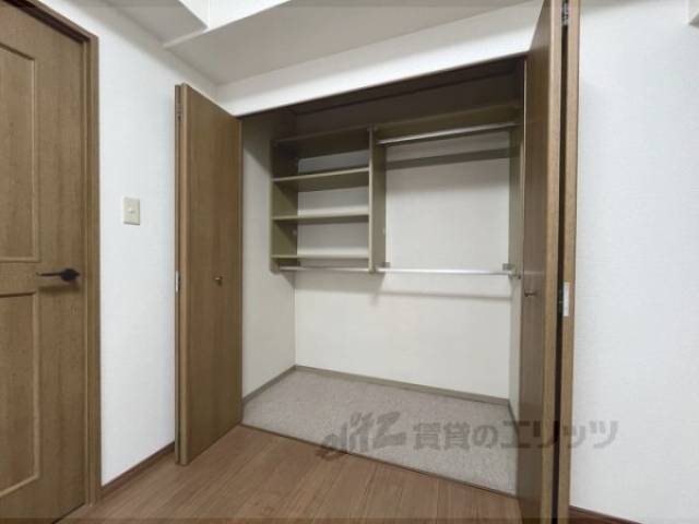 洋室　5.7帖