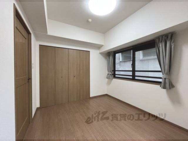 洋室　5.7帖