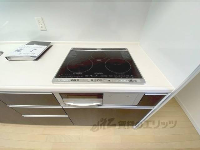 キッチン　コンロ