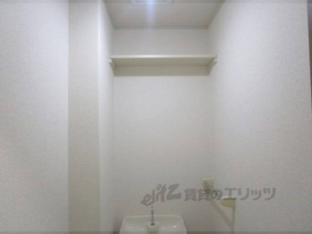 トイレ　上棚