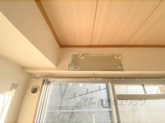 エアコン　設置場所