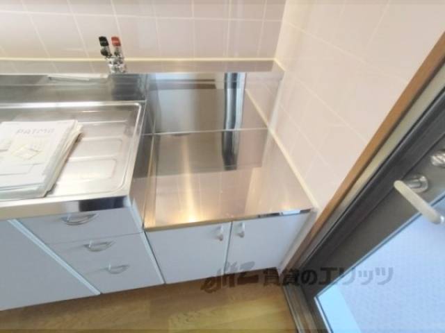 キッチン　コンロ置場