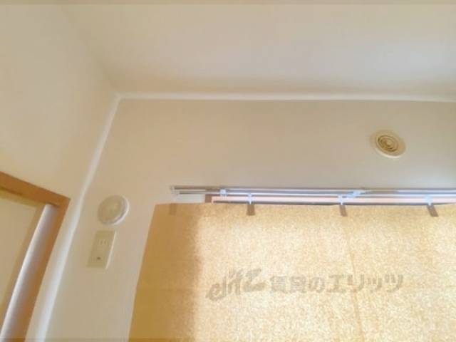 エアコン　設置場所