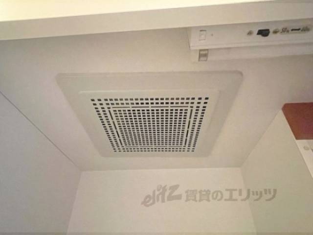 キッチン　換気扇