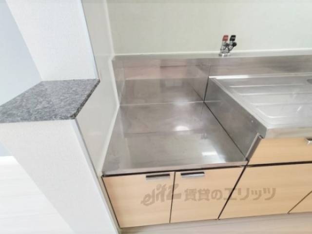 キッチン　コンロ置場