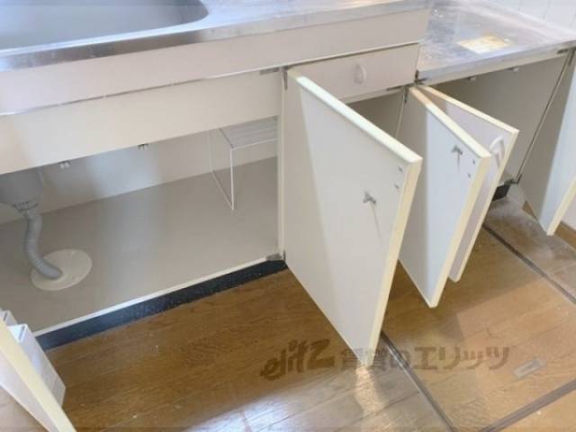 キッチン　収納