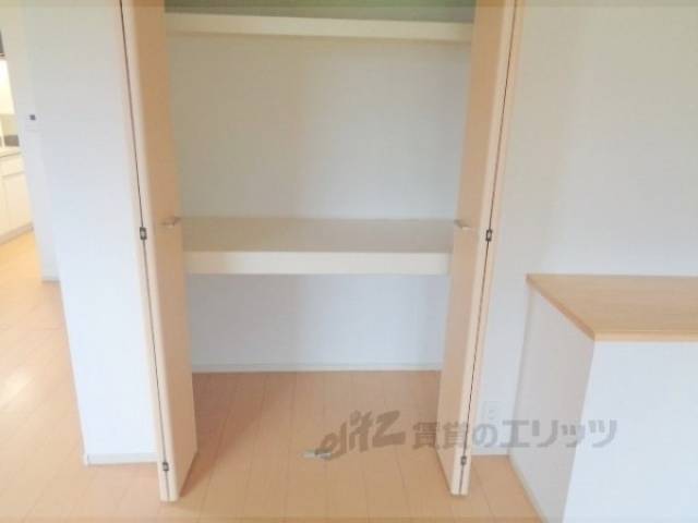 リビング　収納