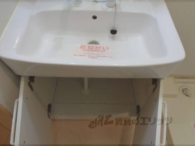 洗面所　収納