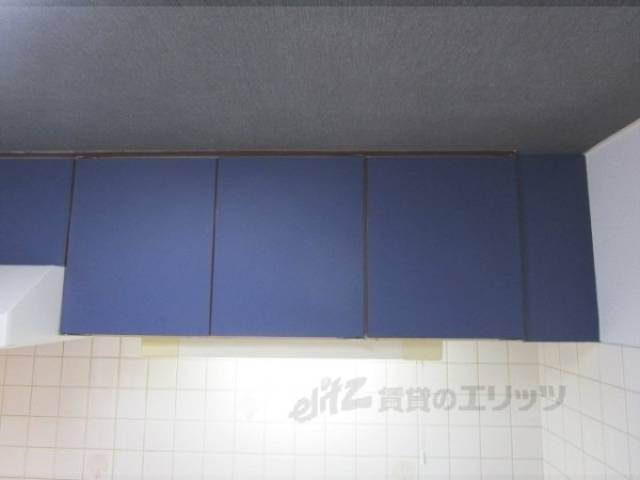 キッチン　収納