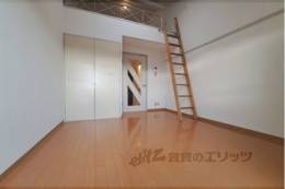 シティパレス西大寺Ｐ２室内写真1