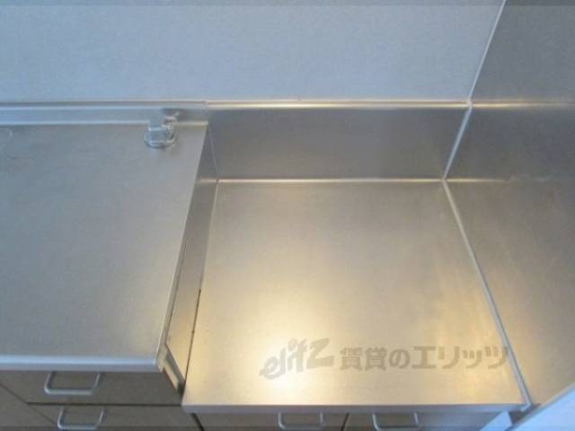 キッチン　コンロ置き場