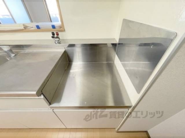 キッチン　コンロ置場